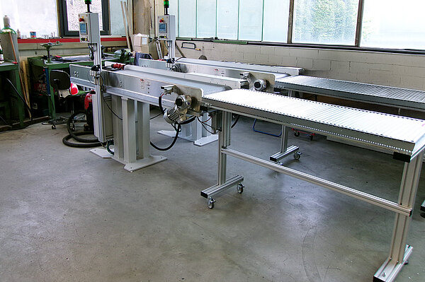 Tray-Förderband Tray-Förderband